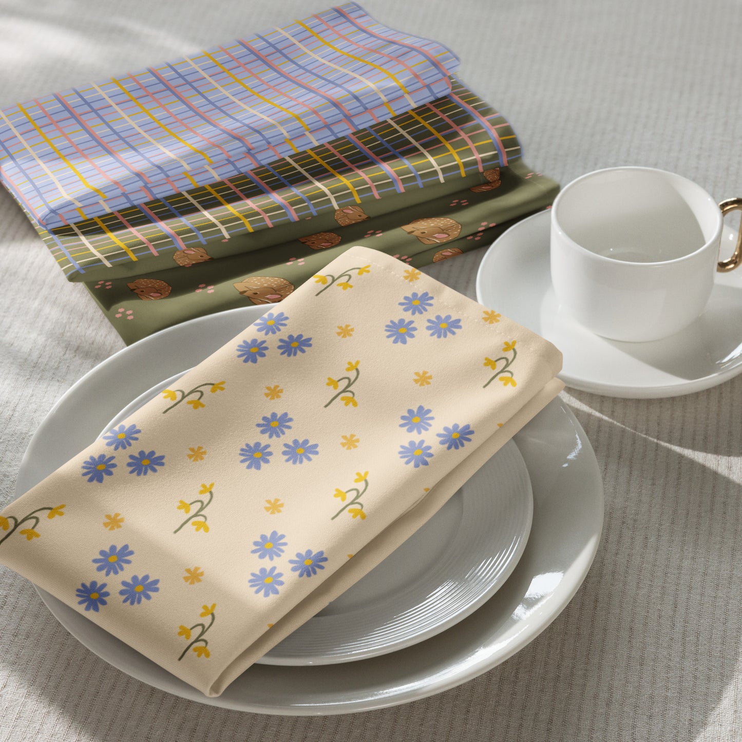 Nature-Inspired Deer and Floral Cloth napkin set