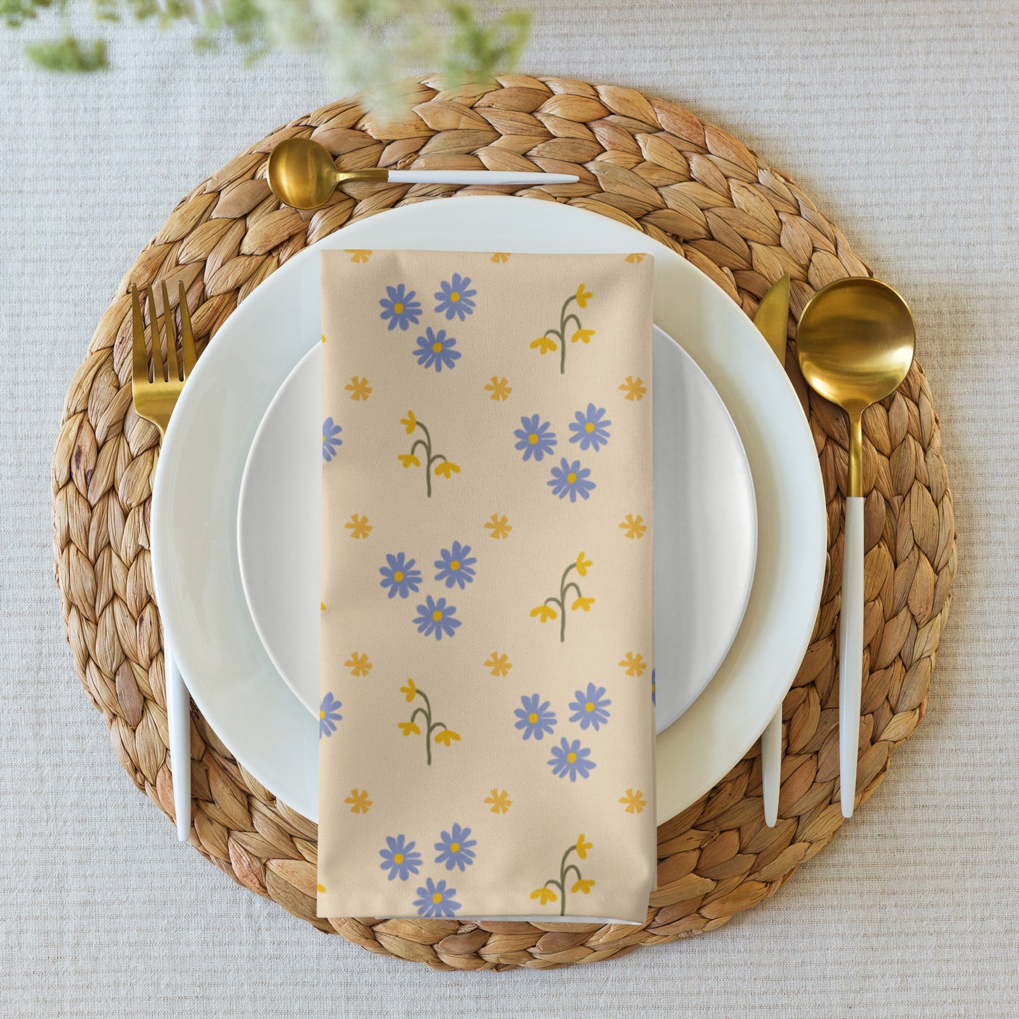 Nature-Inspired Deer and Floral Cloth napkin set